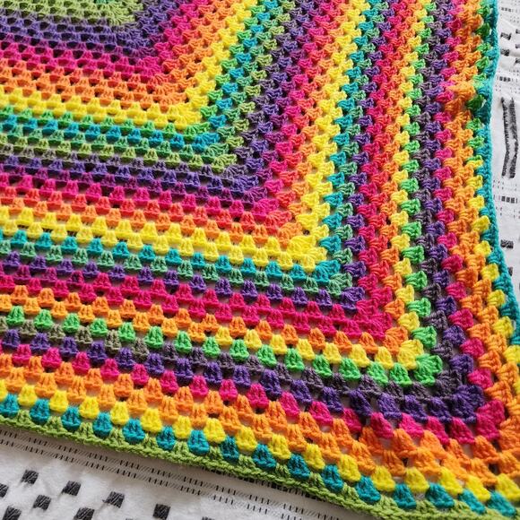 Vintage Granny Square Crochet Knit Afghan Throw Blanket Rainbow Baby Crib 57x42" - Picture 3 of 7